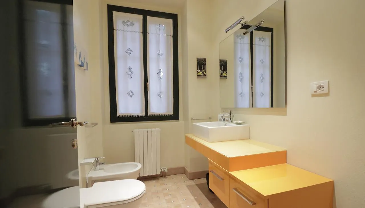 Appartamento Italianway-Fiori Chiari 24 Milano