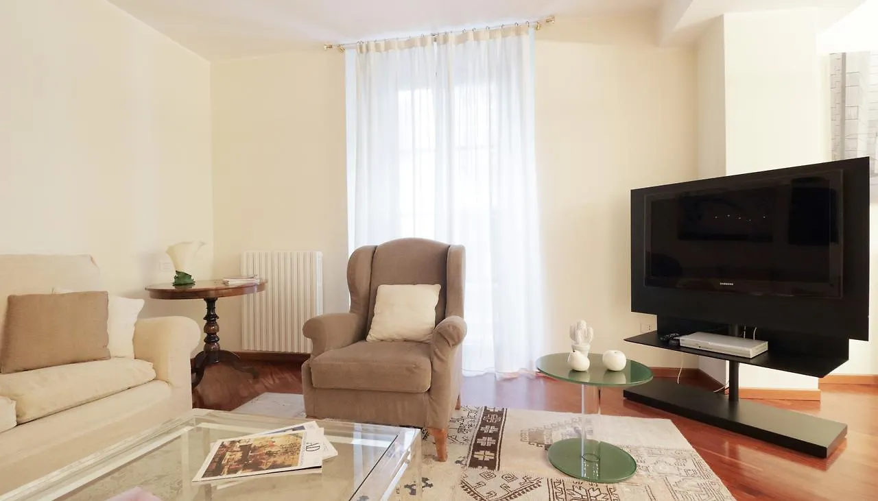 Appartamento Italianway-Fiori Chiari 24 Milano Italia